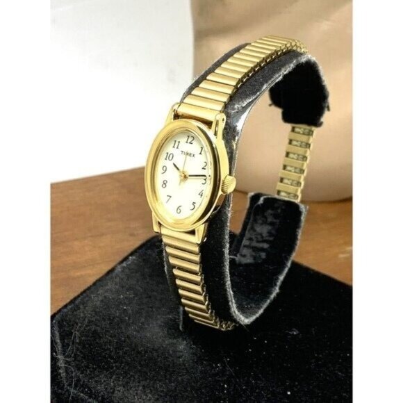 Timex Women's Watch T21872 Cavatina Oval Petite 18mm Quartz Gold Expansion Band - Picture 2 of 13